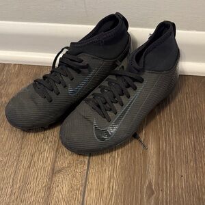 Nike Kids Black Soccer Shoes